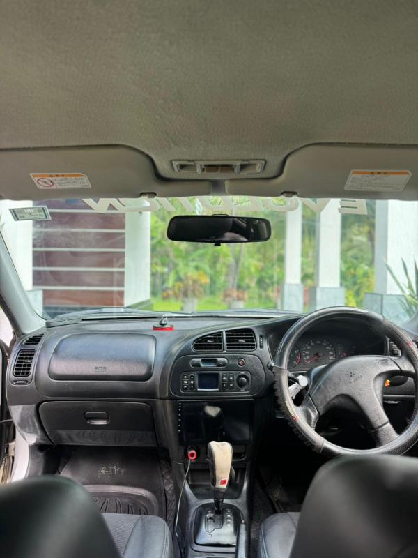 Mitsubishi Lancer 2003 - பயன்படுத்தப்பட்டது கார் sale in Sri Lanka - patpat.lk