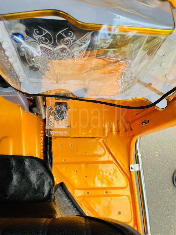 Advertisement image 6