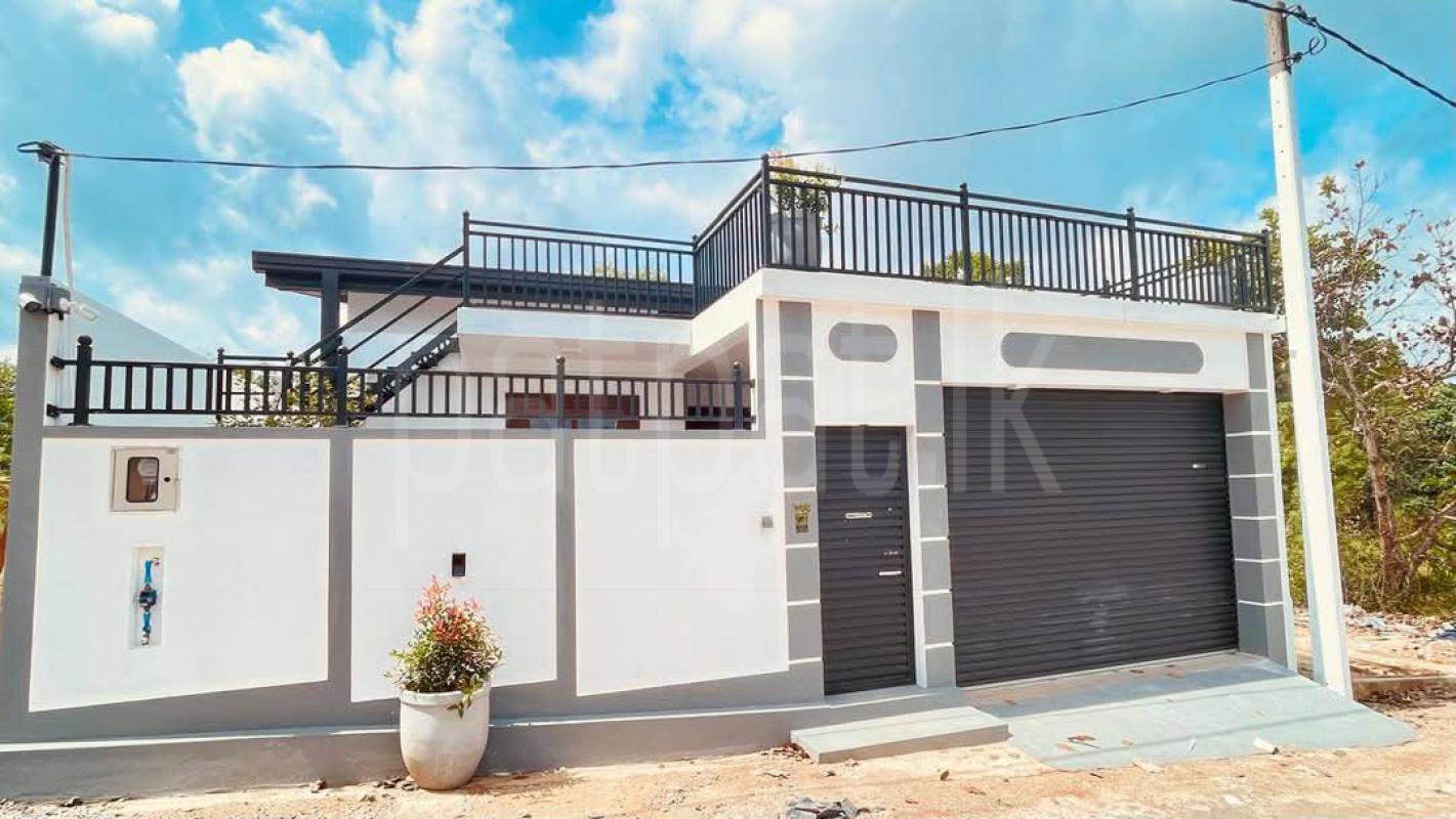 House for Sale in Athurugiriya ads-image-1