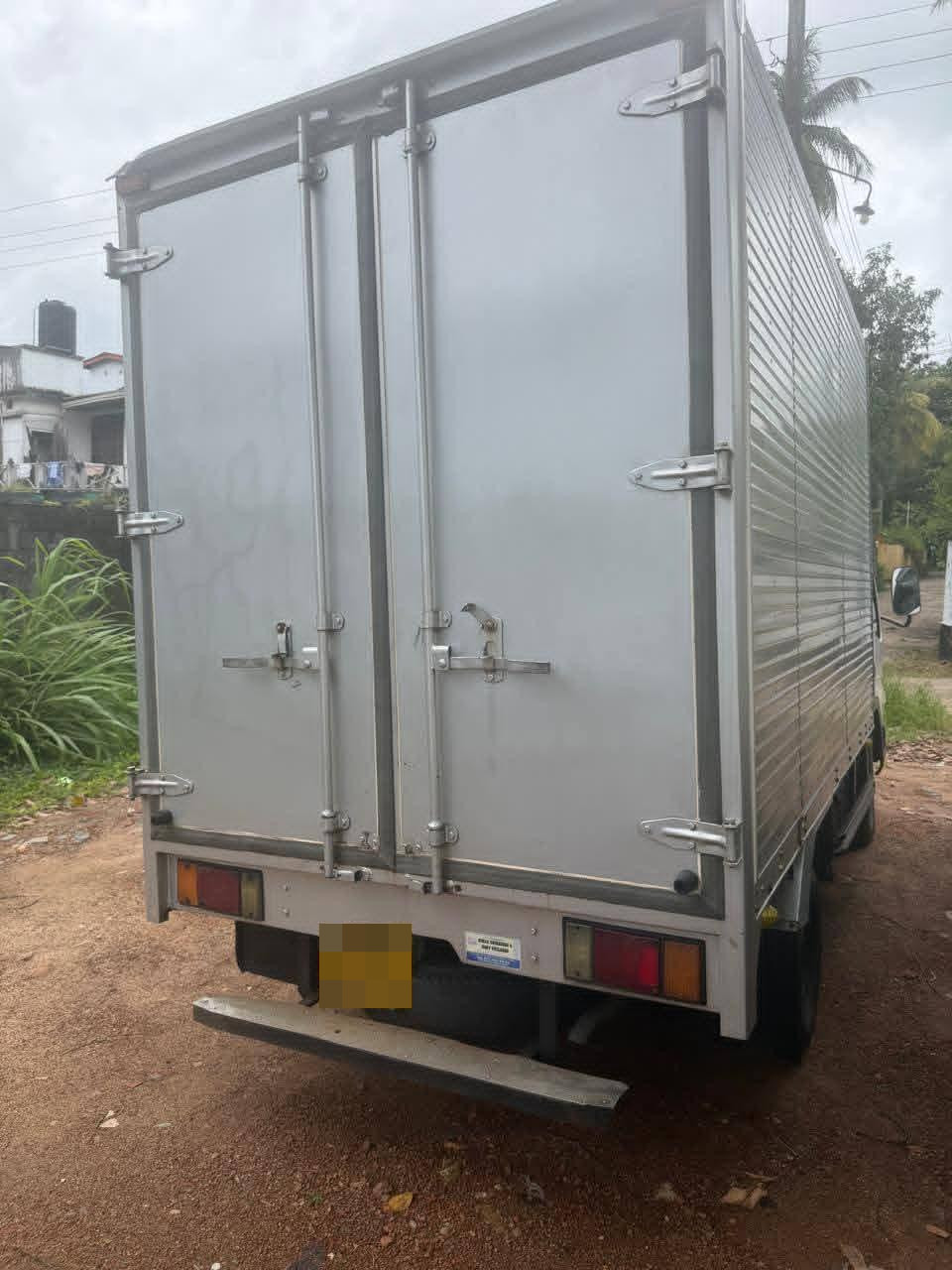 Mazda Titan 1998 - பயன்படுத்தப்பட்டது டிரக் sale in Sri Lanka - patpat.lk