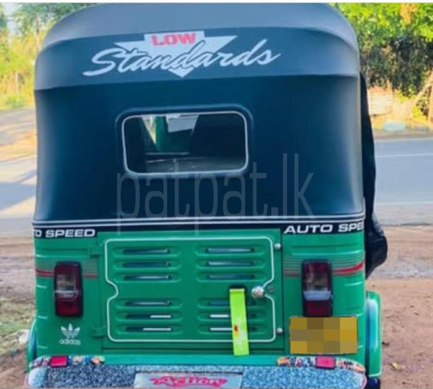 Bajaj Three Wheel 2006 - பயன்படுத்தப்பட்டது முச்சக்கர வண்டி sale in Sri Lanka - patpat.lk