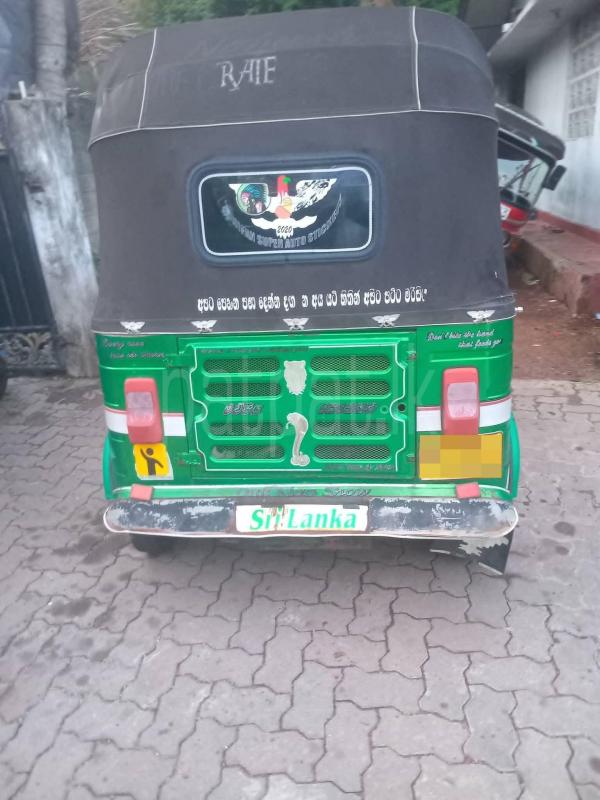 Bajaj Three Wheel 2010 - பயன்படுத்தப்பட்டது முச்சக்கர வண்டி sale in Sri Lanka - patpat.lk