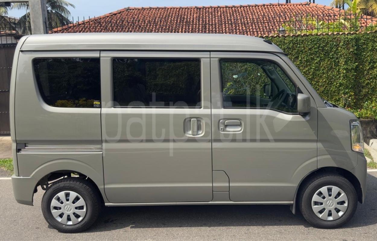 Advertisement image 6