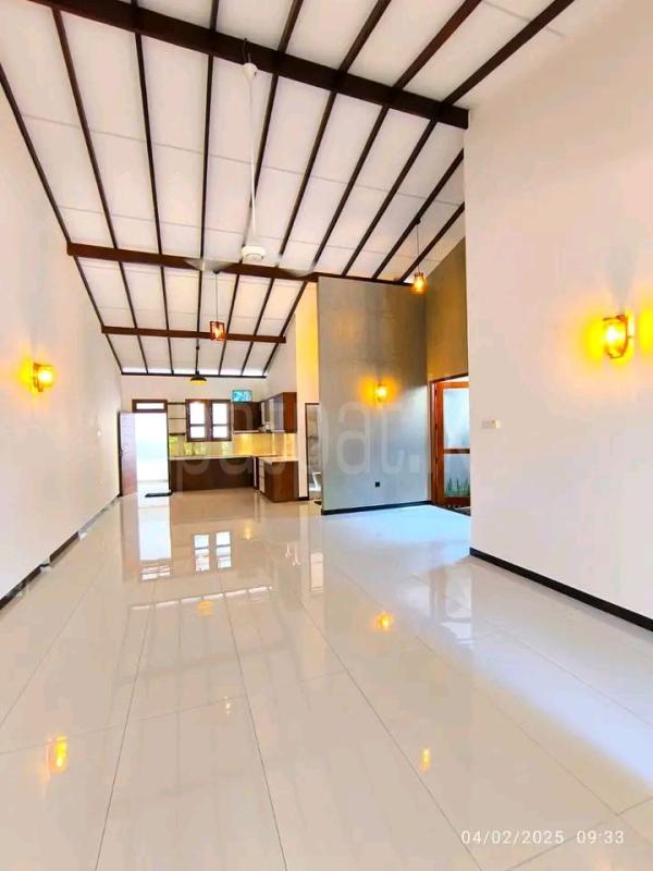 House for Sale in Athurugiriya