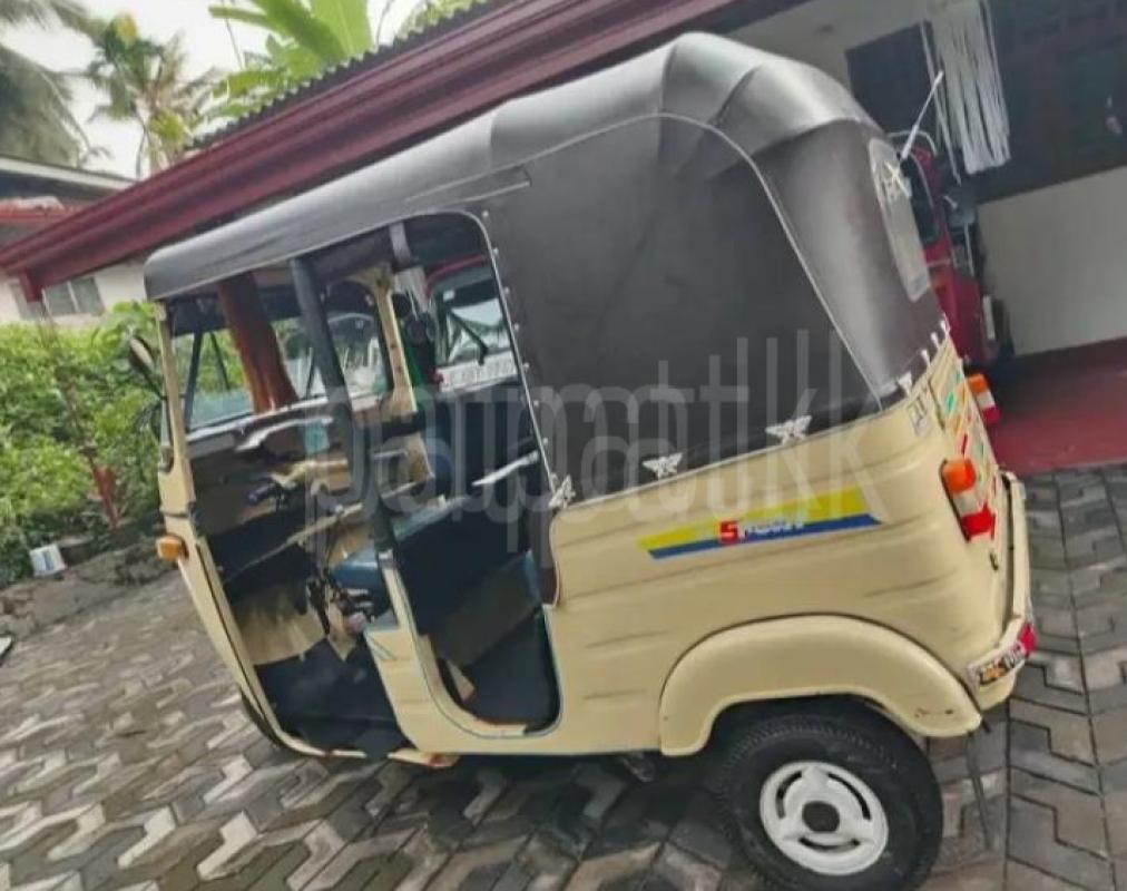 Bajaj 2 stroke 2000 - භාවිතා කරන ලද ත්‍රිරෝද රථය sale in Sri Lanka - patpat.lk