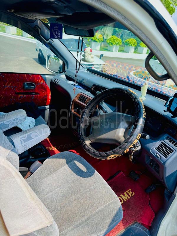 Toyota Noah 1997 - Used Van sale in Sri Lanka - patpat.lk