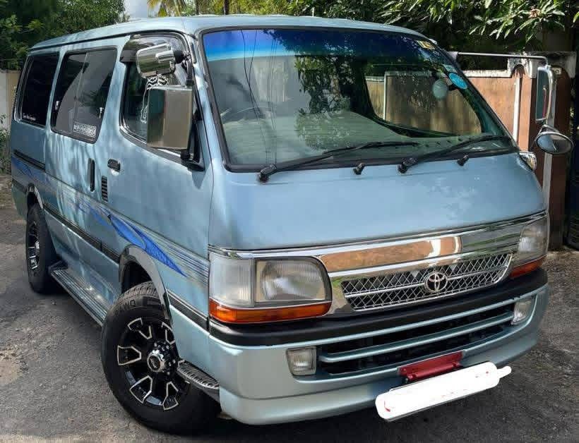 Toyota Hiace 1999 - பயன்படுத்தப்பட்டது வேன் sale in Sri Lanka - patpat.lk