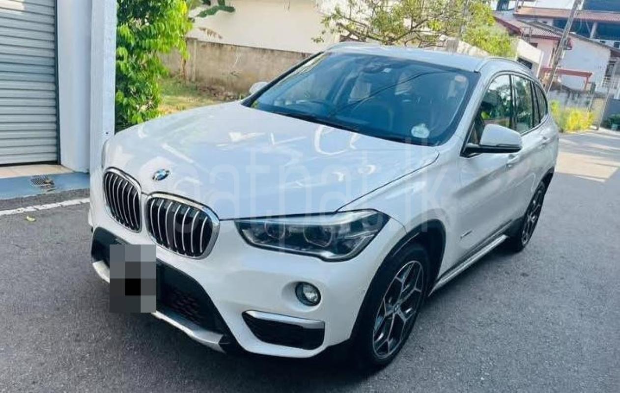 BMW X Series 2017 - භාවිතා කරන ලද SUV රථය sale in Sri Lanka - patpat.lk