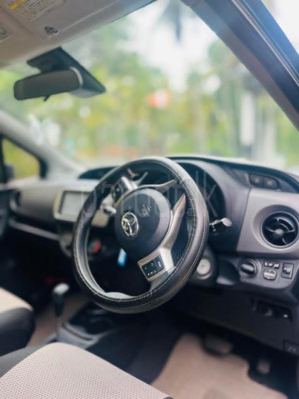 Toyota Vitz 2016 - භාවිතා කරන ලද කාර් sale in Sri Lanka - patpat.lk