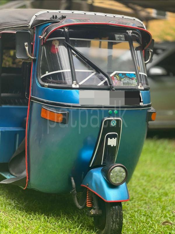 Bajaj 2 stroke 2004 - பயன்படுத்தப்பட்டது முச்சக்கர வண்டி sale in Sri Lanka - patpat.lk