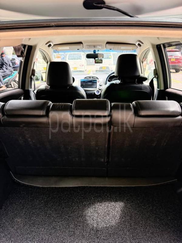 Advertisement image 6