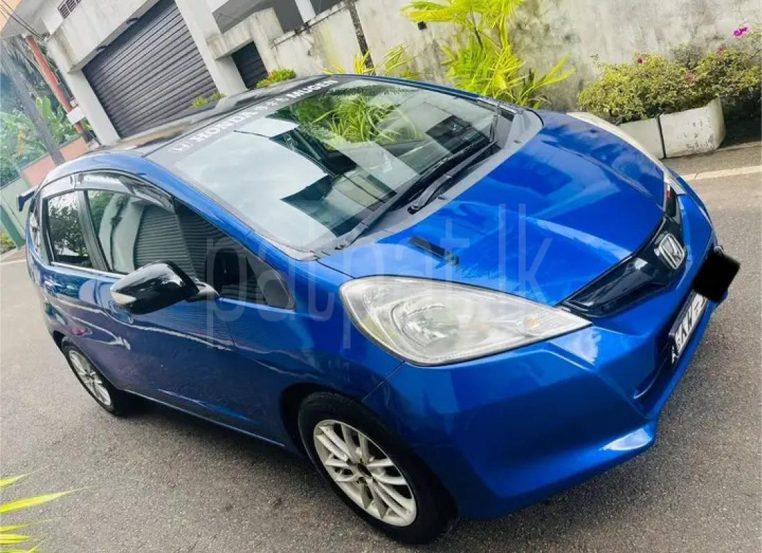 Honda Fit 2012 - භාවිතා කරන ලද කාර් sale in Sri Lanka - patpat.lk