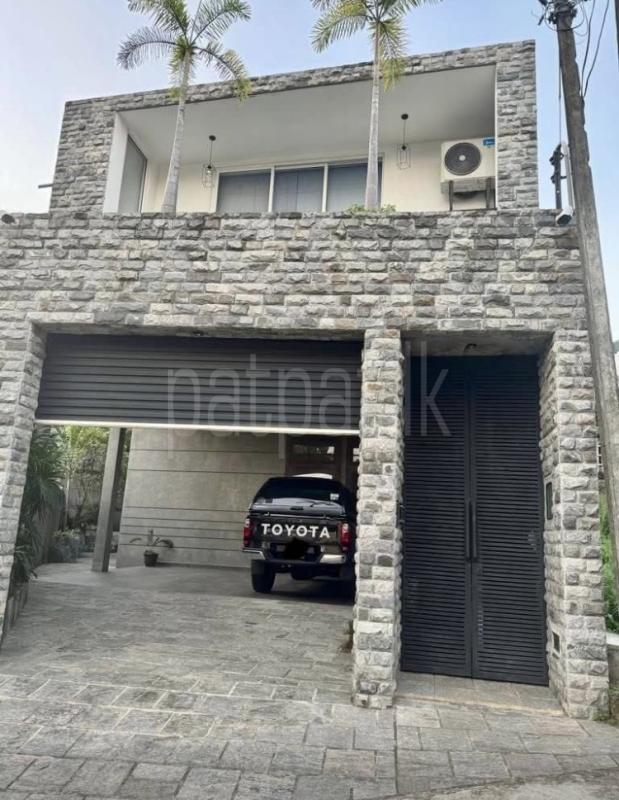 House for Sale in Sri Jayawardenepura Kotte ads-image-1