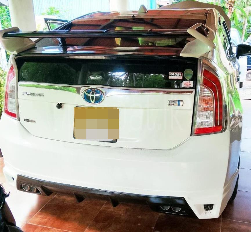 Toyota Prius 2014 - பயன்படுத்தப்பட்டது கார் sale in Sri Lanka - patpat.lk