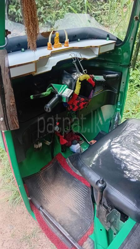 Bajaj Three Wheel 2011 - பயன்படுத்தப்பட்டது முச்சக்கர வண்டி sale in Sri Lanka - patpat.lk