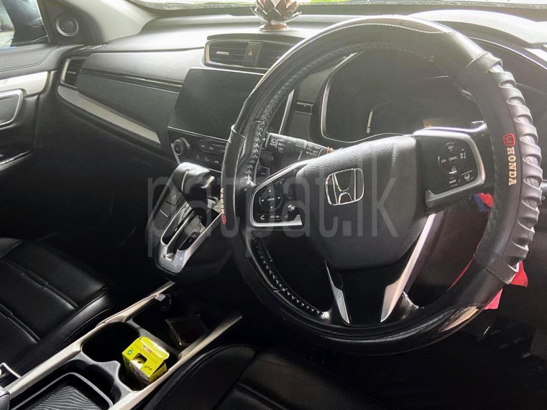 Honda CRV 2018 - Used SUV sale in Sri Lanka - patpat.lk