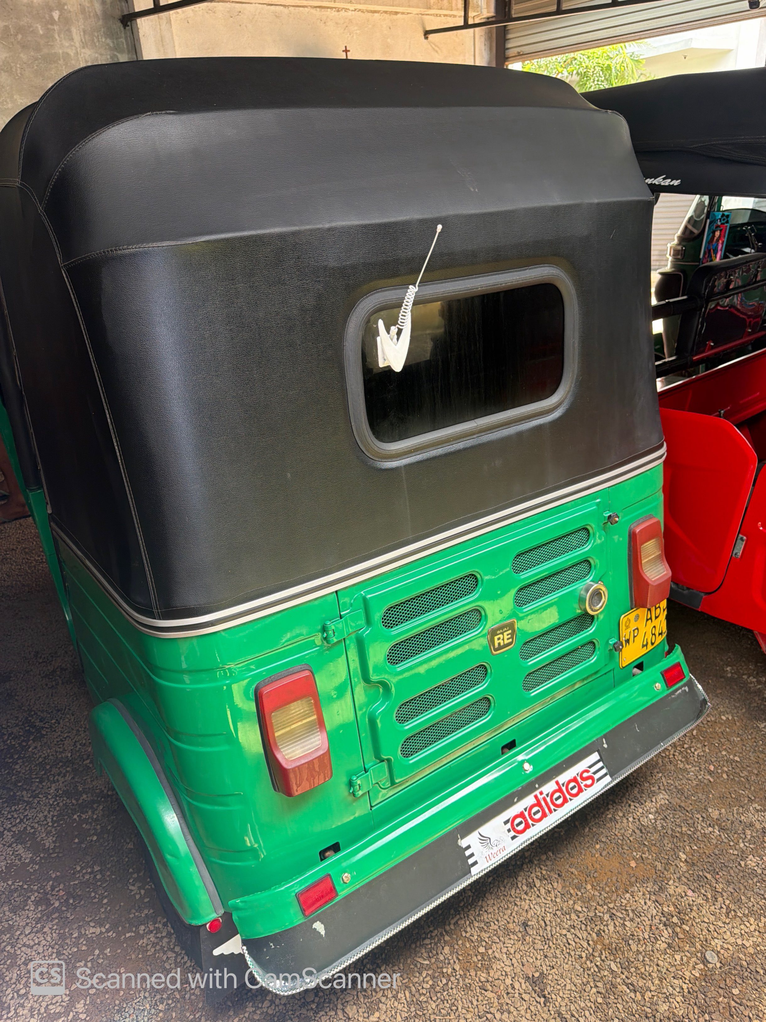 Bajaj 4 stroke 2016 - பயன்படுத்தப்பட்டது முச்சக்கர வண்டி sale in Sri Lanka - patpat.lk