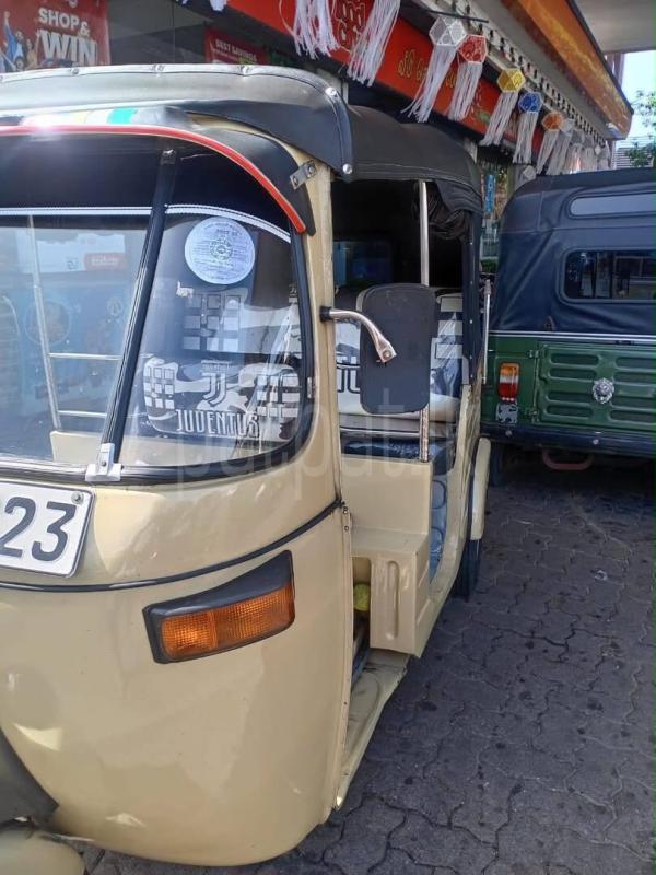 Bajaj 2 stroke 2000 - பயன்படுத்தப்பட்டது முச்சக்கர வண்டி sale in Sri Lanka - patpat.lk