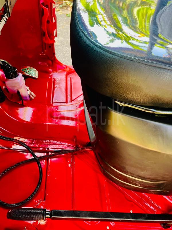 Advertisement image 6