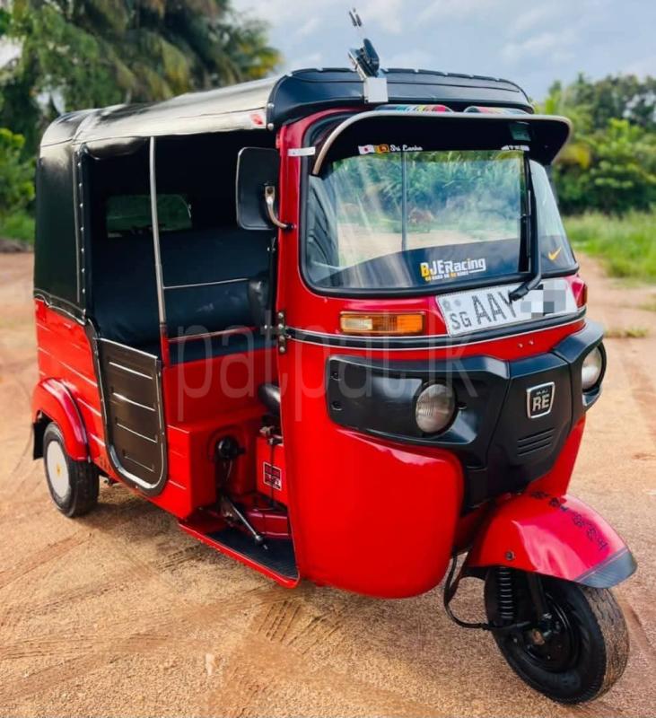 Bajaj Three Wheel 2015 - பயன்படுத்தப்பட்டது முச்சக்கர வண்டி sale in Sri Lanka - patpat.lk