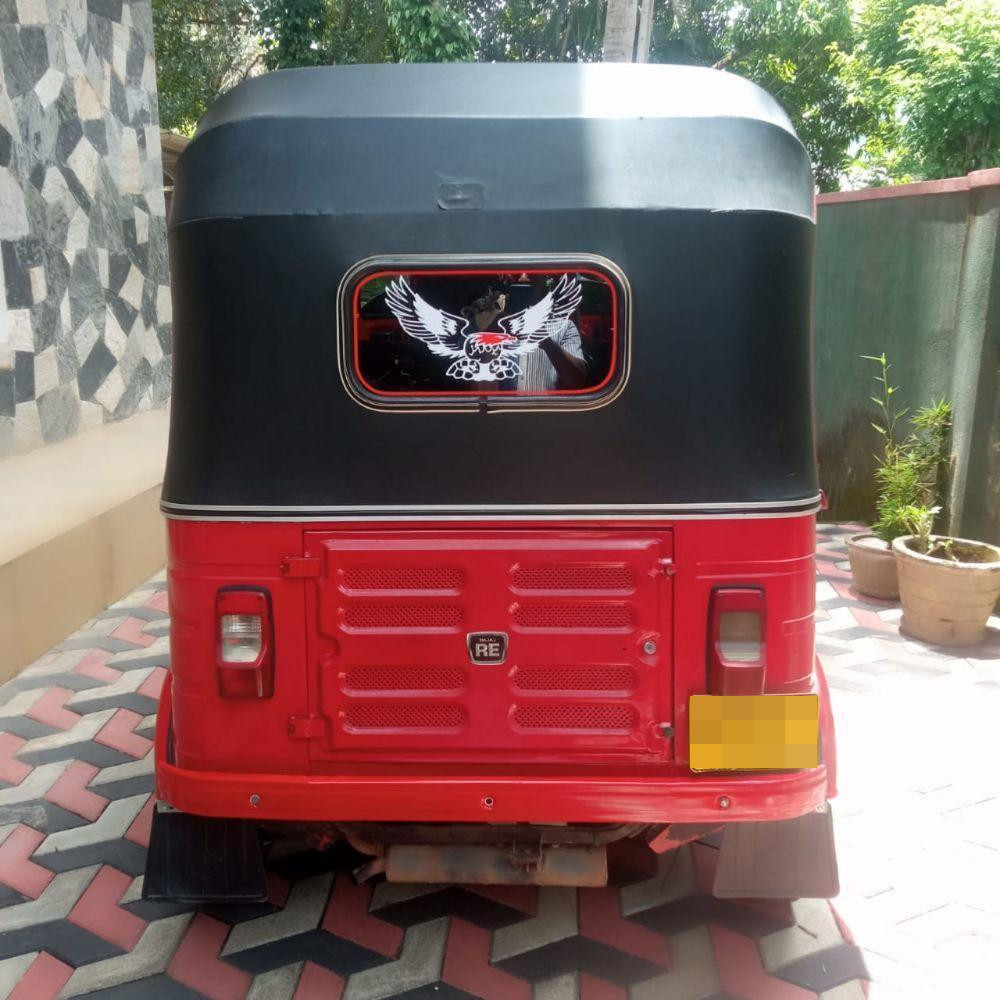 Bajaj Three Wheel 2014 - பயன்படுத்தப்பட்டது முச்சக்கர வண்டி sale in Sri Lanka - patpat.lk