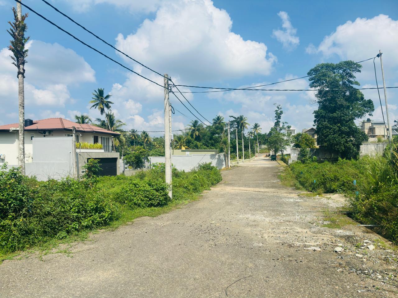 Residential Land for Sale in Kahathuduwa