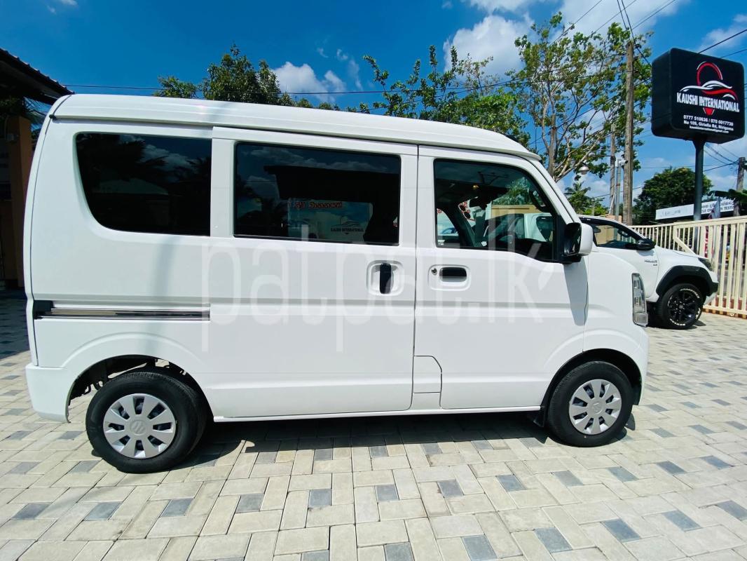 Advertisement image 4