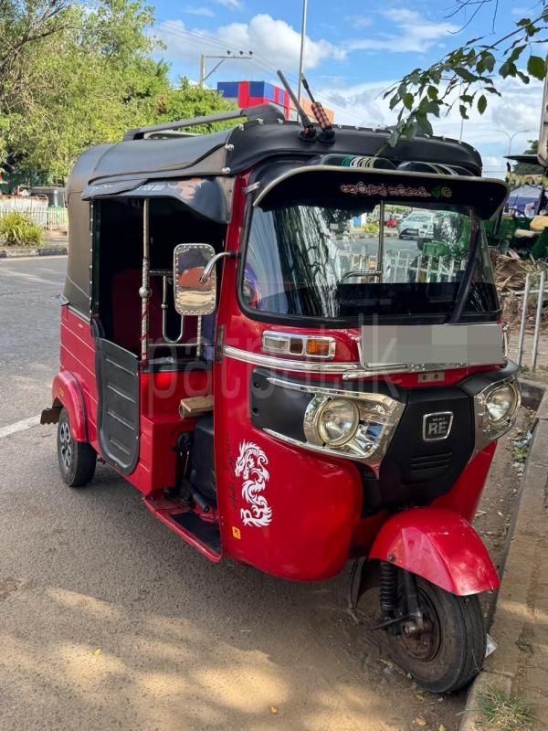 Bajaj 4 stroke 2016 - பயன்படுத்தப்பட்டது முச்சக்கர வண்டி sale in Sri Lanka - patpat.lk
