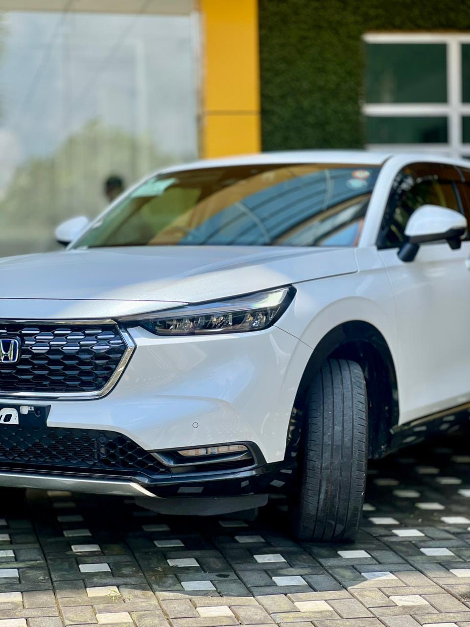 Honda Vezel 2024 - Used SUV sale in Sri Lanka - patpat.lk