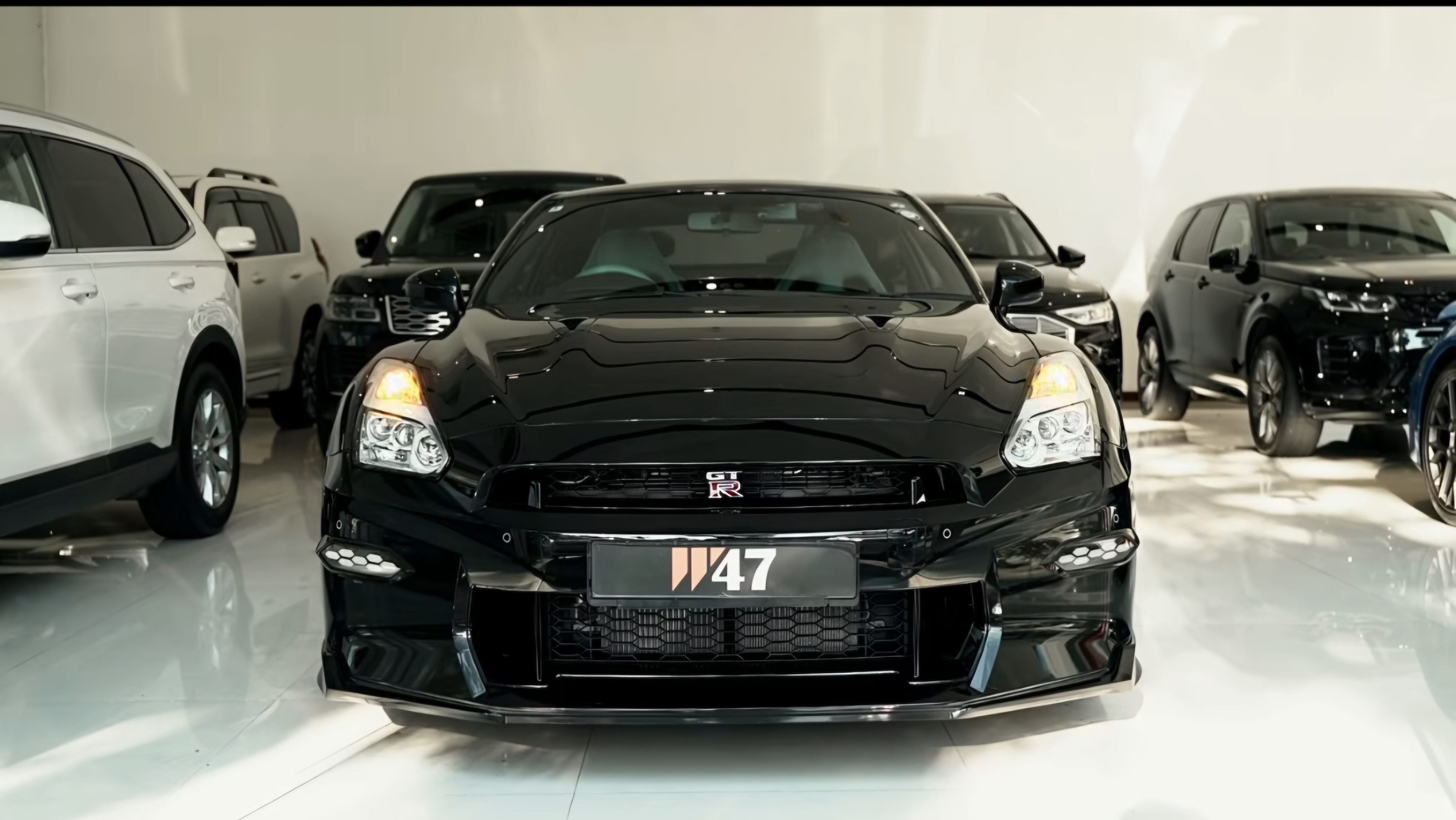 Nissan GT-R 2025 ads-image-1