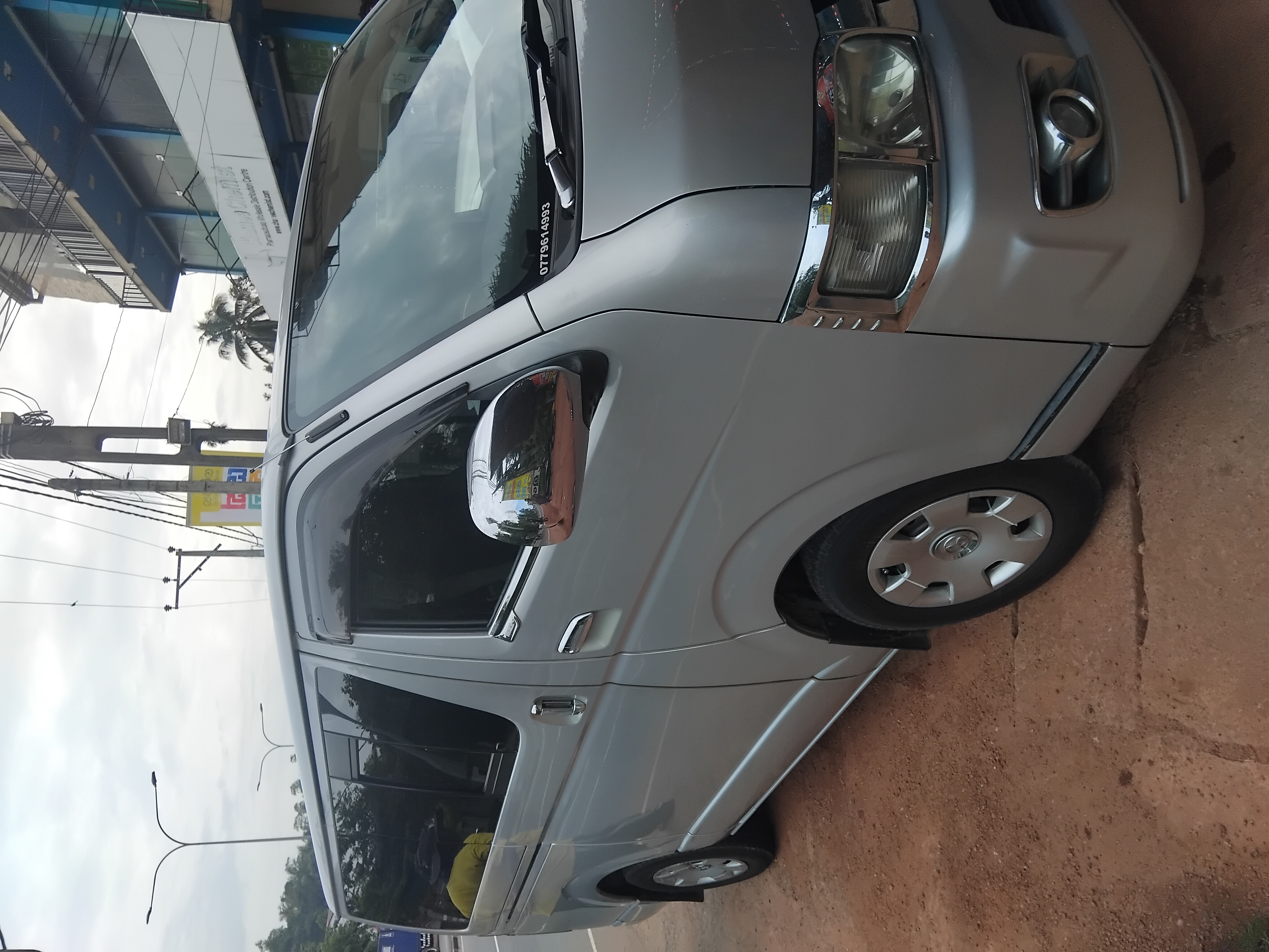 Toyota Hiace 2006 - Used Van sale in Sri Lanka - patpat.lk