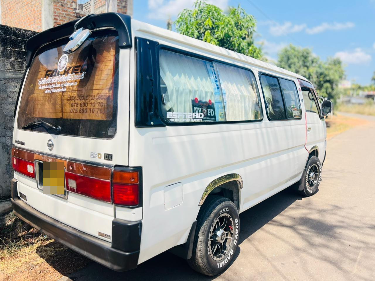 Nissan Caravan 1995 - Used Van sale in Sri Lanka - patpat.lk