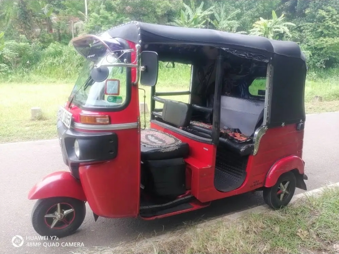 Bajaj Three Wheel 2017 - Used Three wheeler sale in Sri Lanka - patpat.lk