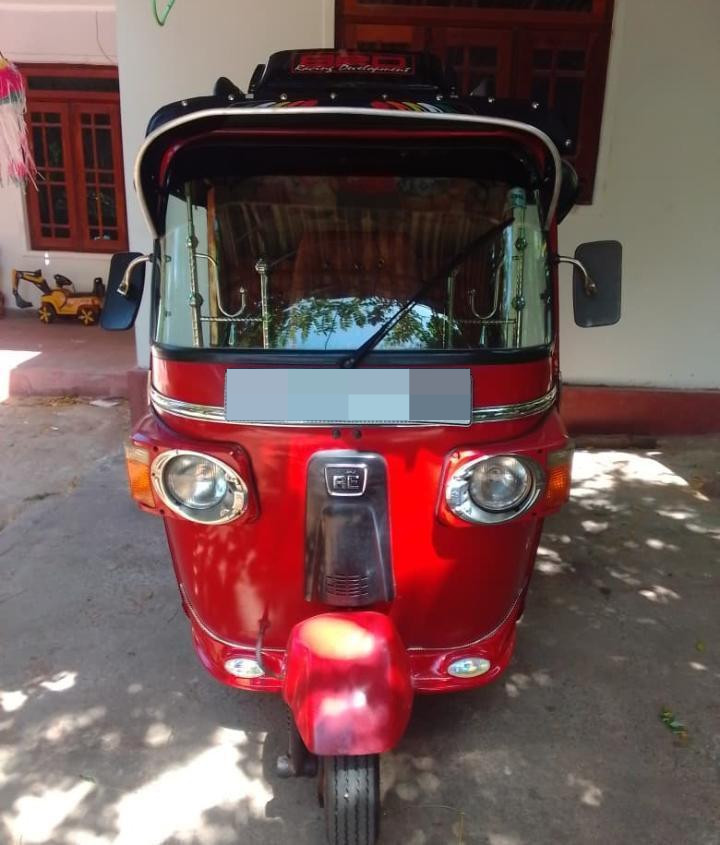 Bajaj 4 stroke 2014 - பயன்படுத்தப்பட்டது முச்சக்கர வண்டி sale in Sri Lanka - patpat.lk