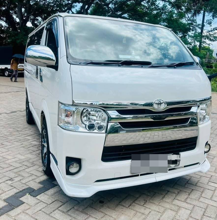 Toyota Hiace 2014 - Used Van sale in Sri Lanka - patpat.lk