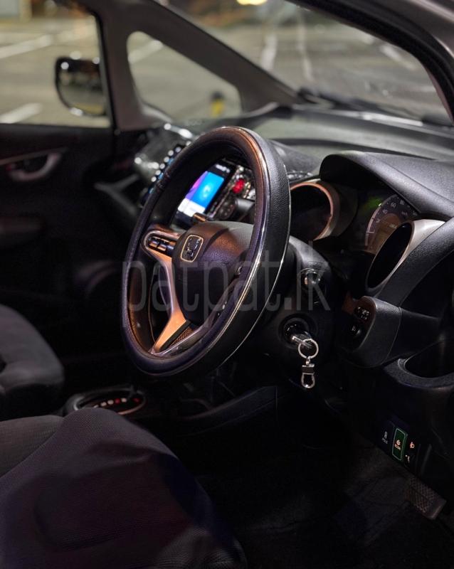 Advertisement image 3