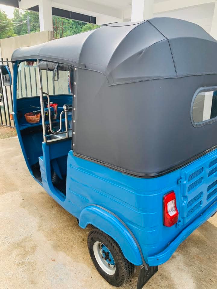Bajaj 2 stroke 2005 - Used Three wheeler sale in Sri Lanka - patpat.lk