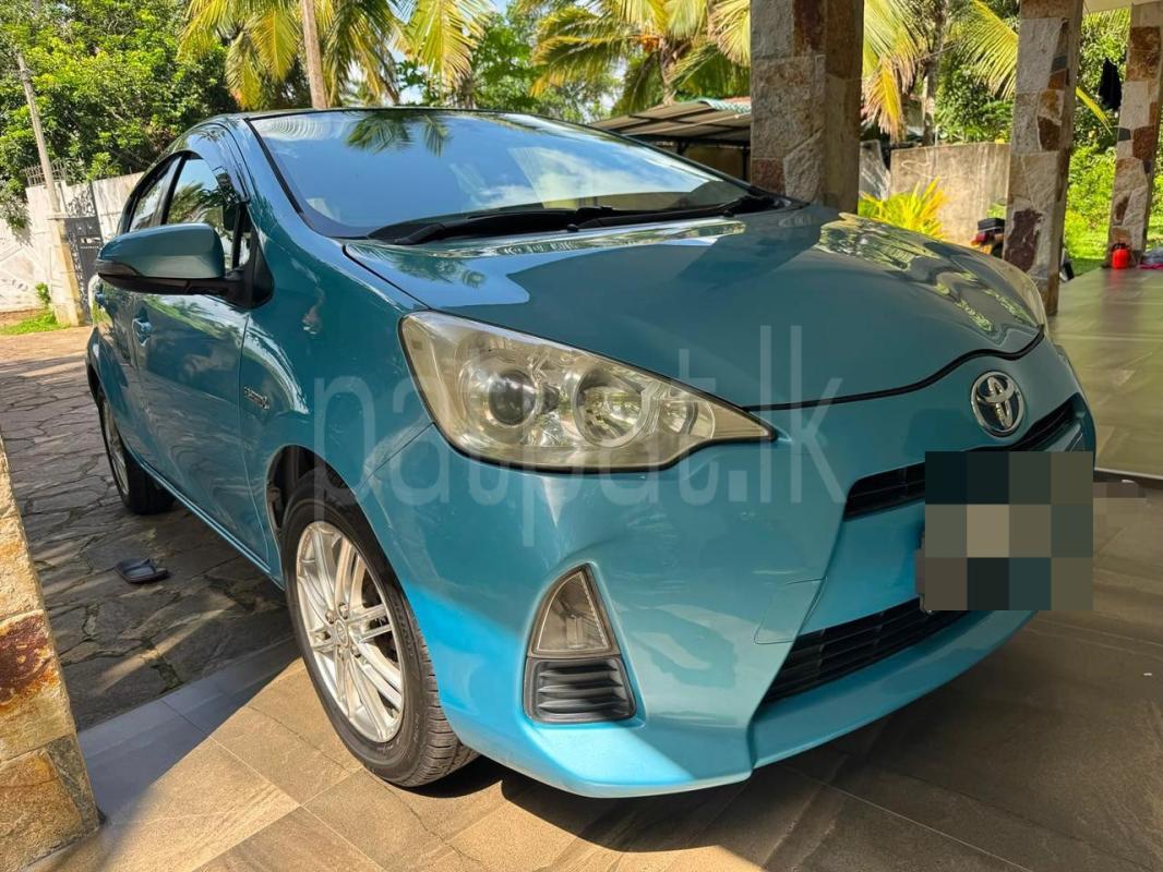 Toyota Aqua 2013 - மறுசீரமைக்கப்பட்டது கார் sale in Sri Lanka - patpat.lk