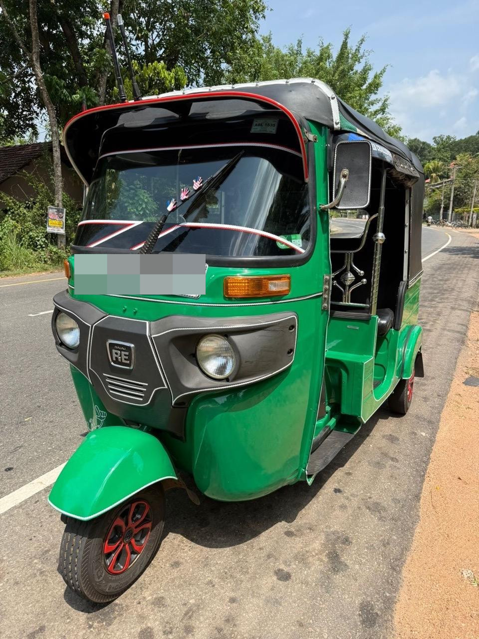 Bajaj Three Wheel 2016 - பயன்படுத்தப்பட்டது முச்சக்கர வண்டி sale in Sri Lanka - patpat.lk