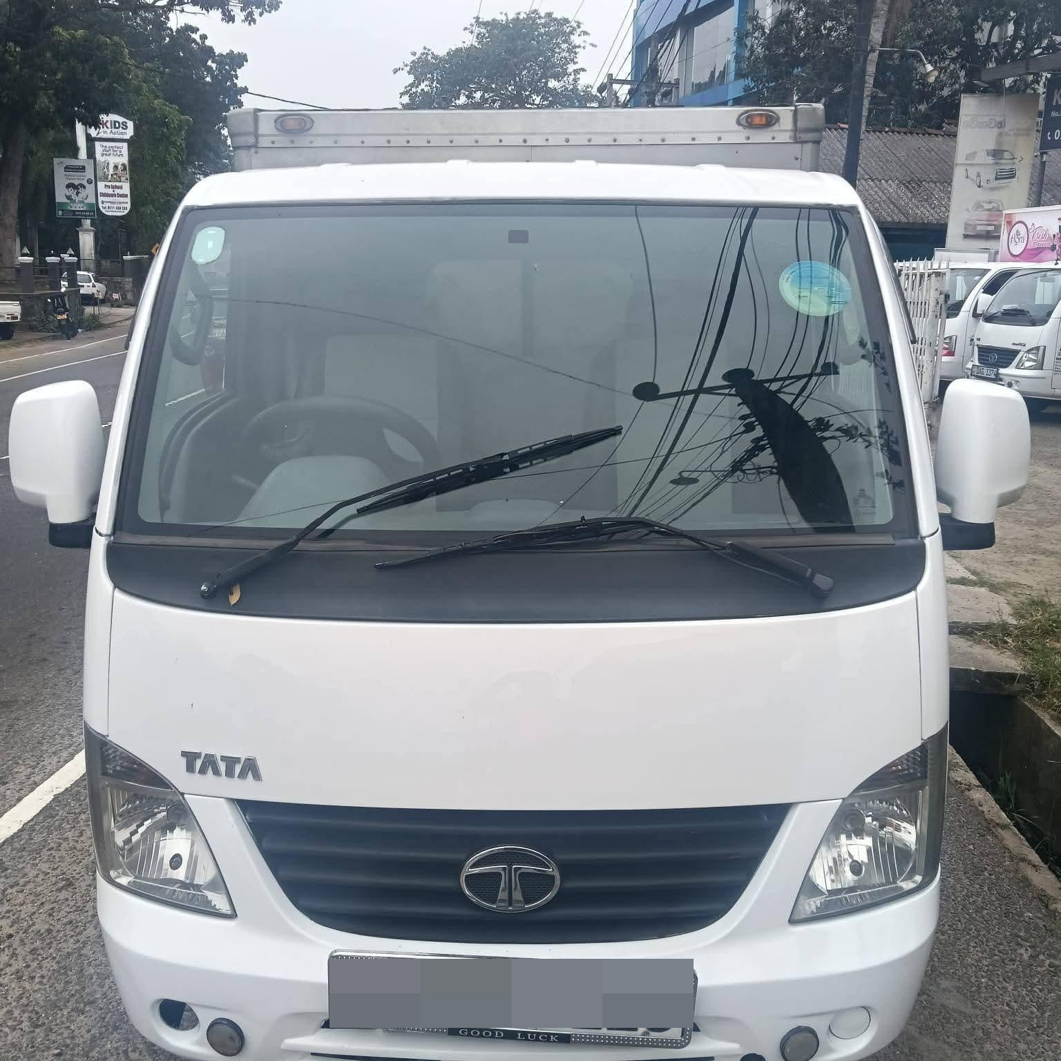 Tata EX 2 2016 ads-image-1