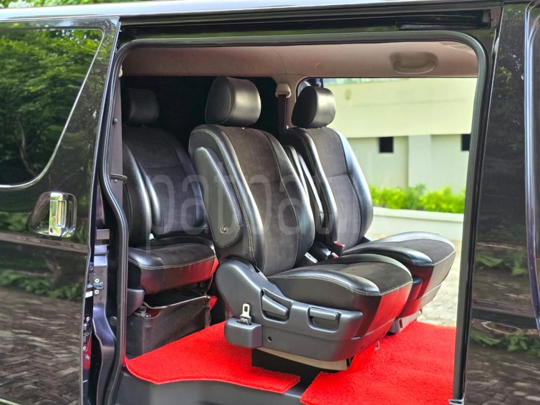 Toyota Hiace 2015 - மறுசீரமைக்கப்பட்டது வேன் sale in Sri Lanka - patpat.lk