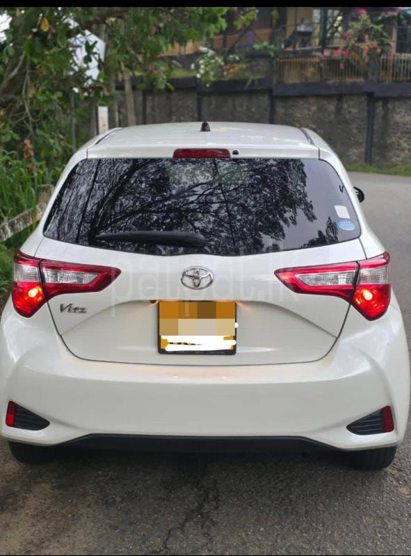 Toyota Vitz 2018 - பயன்படுத்தப்பட்டது கார் sale in Sri Lanka - patpat.lk
