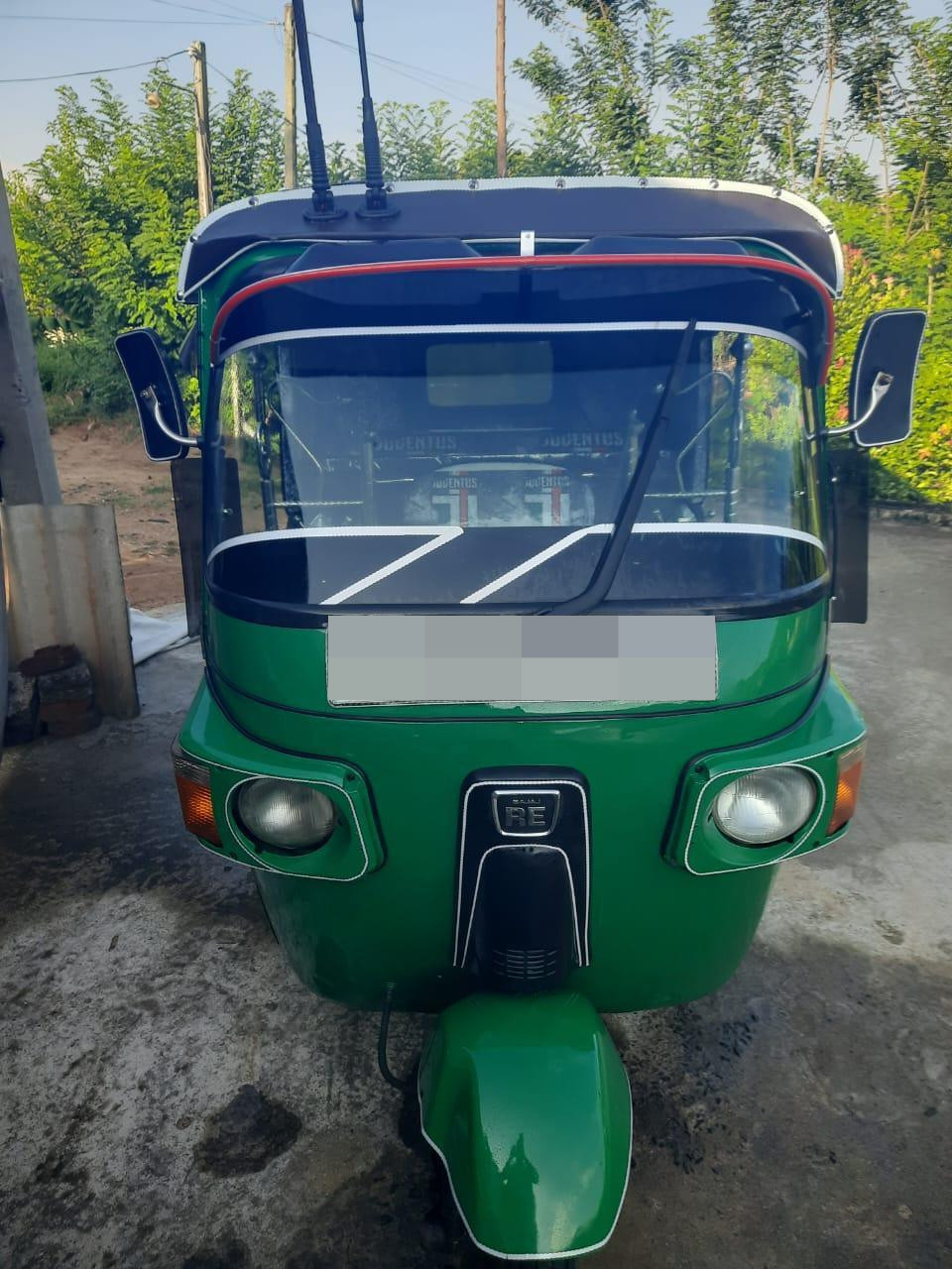 Bajaj Three Wheel 2012 - භාවිතා කරන ලද ත්‍රිරෝද රථය sale in Sri Lanka - patpat.lk