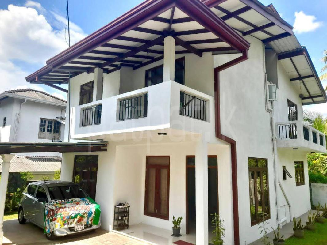 House for Sale in Kotte ads-image-1