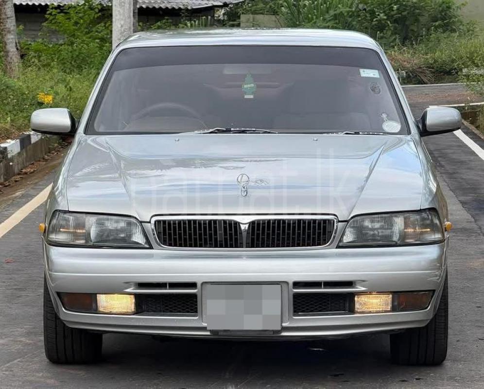 Nissan Laurel 1993 - பயன்படுத்தப்பட்டது கார் sale in Sri Lanka - patpat.lk