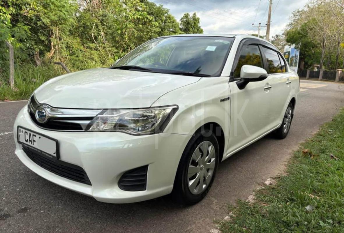 Toyota Axio 2015 - பயன்படுத்தப்பட்டது கார் sale in Sri Lanka - patpat.lk