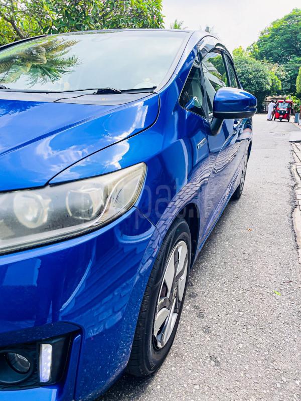 Advertisement image 3