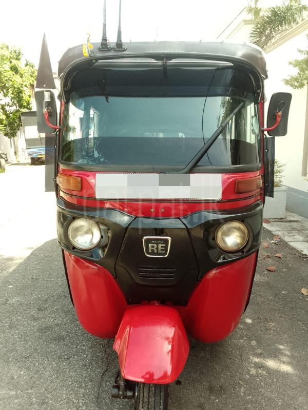 Bajaj Three Wheel 2019 - பயன்படுத்தப்பட்டது முச்சக்கர வண்டி sale in Sri Lanka - patpat.lk