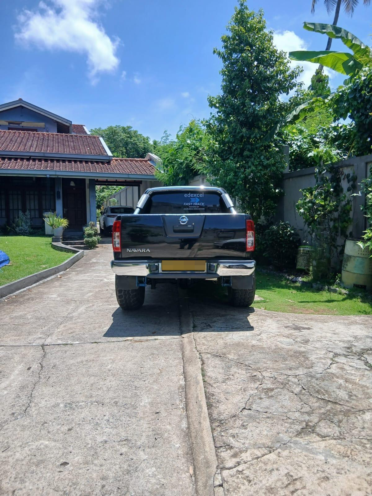 Nissan Navara 2007 - பயன்படுத்தப்பட்டது சரக்கு போக்குவரத்து sale in Sri Lanka - patpat.lk