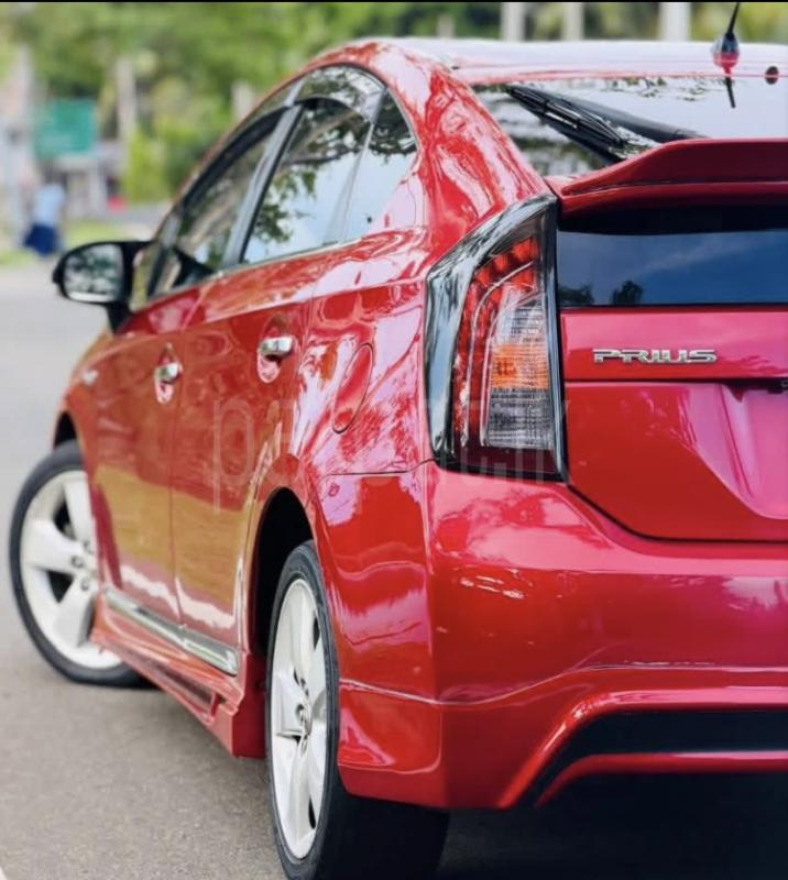 Toyota Prius 2013 - பயன்படுத்தப்பட்டது கார் sale in Sri Lanka - patpat.lk